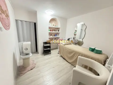 Spatiu Comercial CETATE-Bulevard 34 mp. Centrala Termopane Contorizare separata