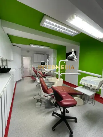 INCHIRIERE | Spatiu Comercial Vad | Stomatologie | Dotat complet | Cetate Piata