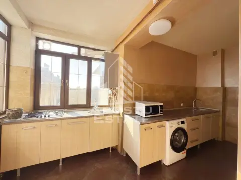 Apartament 4 camere, de inchiriat, Complexul Studetesc, Timisoara