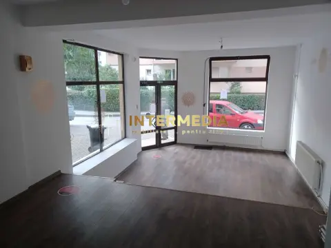 Spatiu de inchiriat finisat CETATE