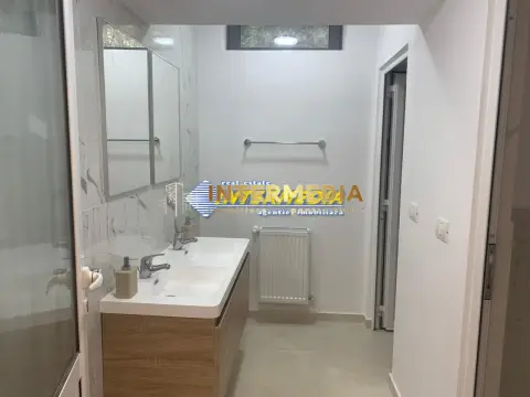 Spațiu comercial 225 mp utili Central de inchiriat Alba Iulia