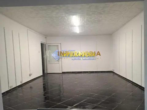 Spatiu comercial/birouri 30 mp. cu Vitrina Bulevard Alba Iulia zona Stadion