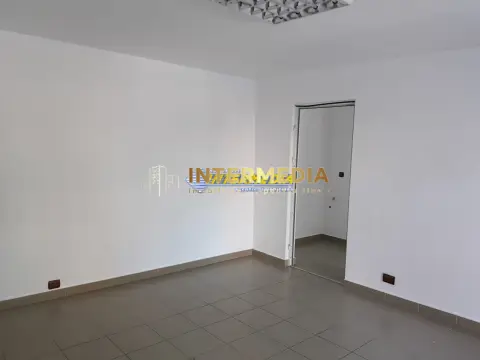 Spatiu comercial finisat de inchiriat in Centru