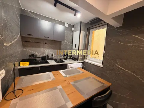 Apartament 2 camere I etaj 3, zona Bulevard I Mobilat | Cetate |