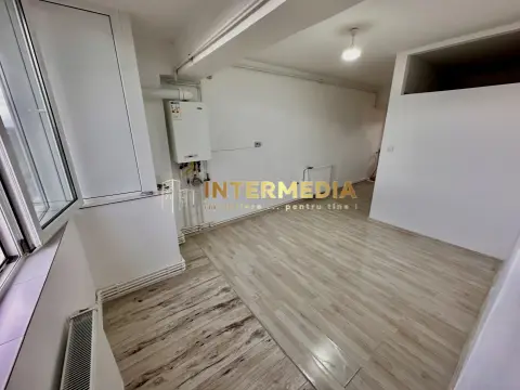 GARSONIERA DE VANZARE I CETATE I 31 MP I FINISATA COMPLET CU VEDERE PANORAMICA I