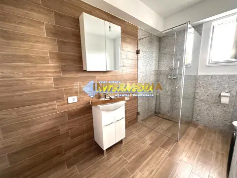 Apartament 2 camere 60 mp Utili Bloc Nou CETATE Stadion Parcare Utilat Mobilat