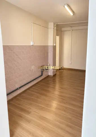 SPATIU COMERCIAL I CETATE I 81 MP I VAD COMERCIAL FOARTE BUN I