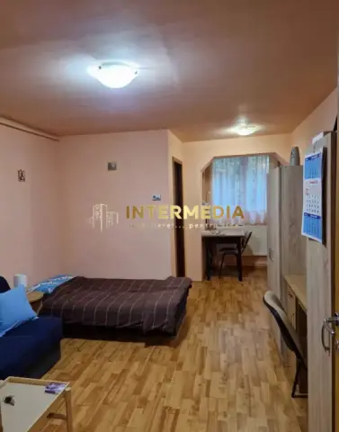 Garsonieră de vânzare în zona Cetate, mobilata si utilata complet