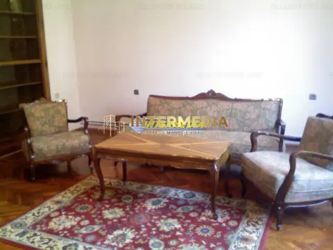 Casa de vanzare 5 camere Centru Alba Iulia