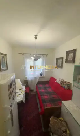 Apartament 3 camere Semidecomandat CETATE -Transilvaniei Etaj 2 Pentru investiti