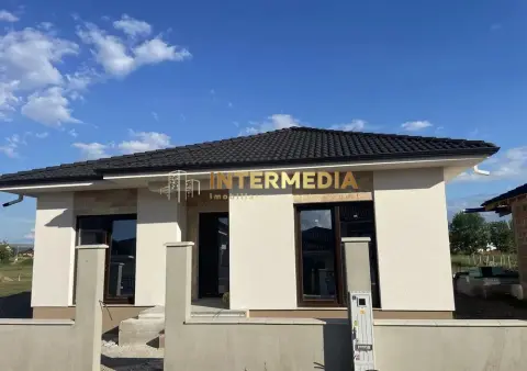 Casa Noua Alba Micesti 4 Camere 2 bai Terasa curte 400mp Teren Finisata la cheie