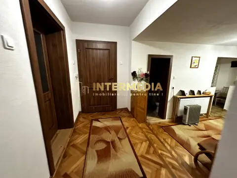 Casa P+M Zona Hotel CETATE 715 mp Teren Garaj Terase Piscina ideal Regim Hotelie