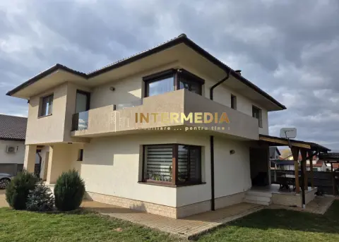 Casa 3 camere P+1 CETATE Alba Micesti Terasa 500 mp. Teren Asfalt Utilitati