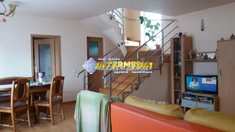 Casa Noua de vanzare in Alba Iulia, zona Centru