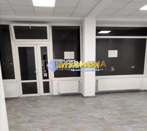 Vanzare Spatiu Comercial finisat si renovat 80 mp Alba Iulia Stadion sub