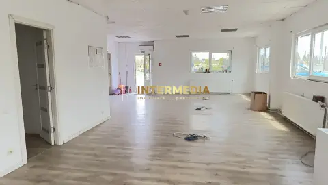 DEPOZIT 450 mp. Birouri Hala si TEREN Imprejmuit 4077 mp Asfalt - Utilitatile