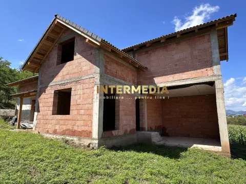 Casa noua la Rosu cu 4 camere teren aferent 386 mp cu toate utilitatile