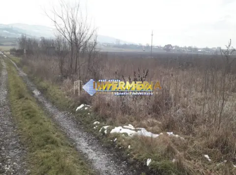 Teren pentru cabana de vanzare 864 mp Alba Iulia zona Oarda