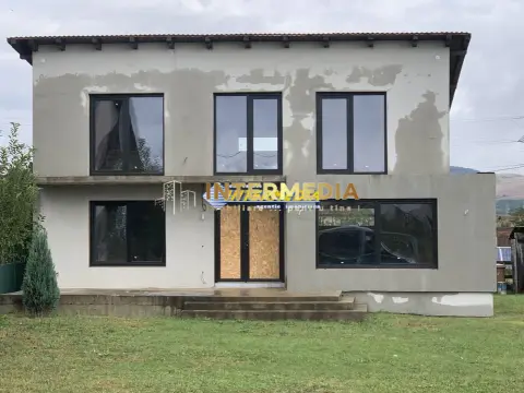 Casa noua semifinisata cu 4 camere de vanzare in Alba Iulia