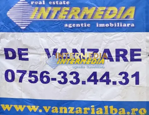 Teren intravilan de vanzare 700mp in Oarda