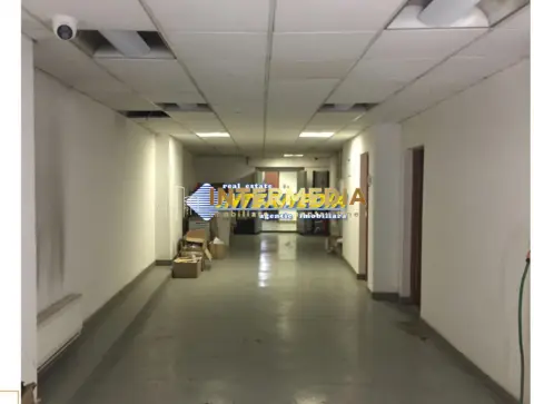 Spatiu Birouri 900 mp Cabinete Clinici Banci Shouroom-uri Alba Iulia Centru