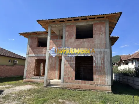 CASA LA ROSU i ALBA IULIA I 260 MP UTILI I TEREN 900 MP I TOATE UTILITATILE I