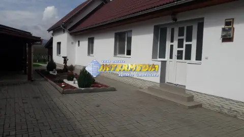 Casa de vanzare cu 5 camere si 1050 mp teren, Oarda de Jos, Alba Iulia