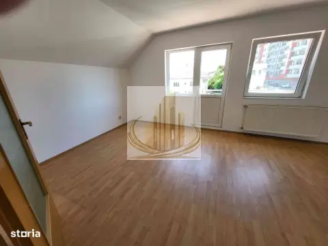 Casă spațioasă, versatilă – ideală pentru firmă sau locuință