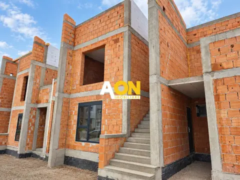 Apartament 3 camere premium, 75 mp utili, 2 parcari, et.1, Cetate