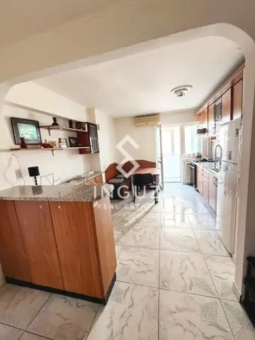 Apartament de închiriat | 2 camere | Decomandat | Zona Piața Muncii