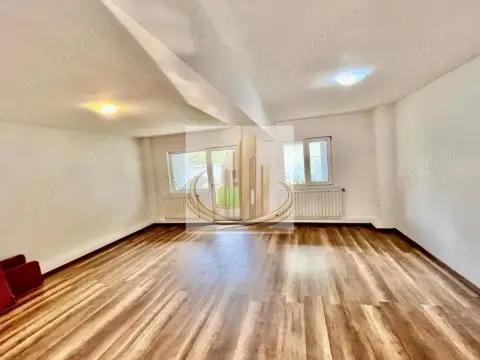 De Vanzare Duplex zona Lipovei 168mp 239000 Euro