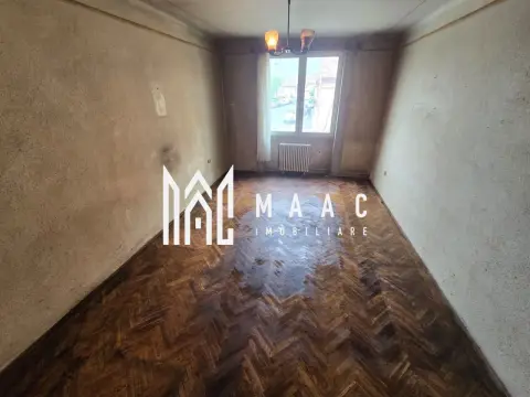 Apartament la casa 4 camere 300 teren zona Centrala