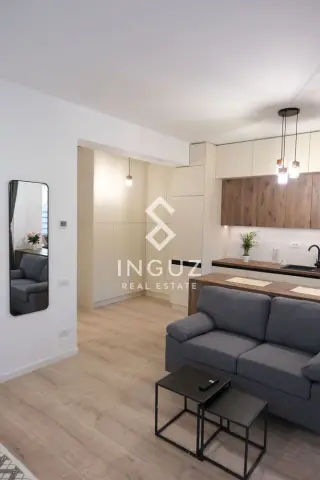 Garsonieră de închiriat – Ghica Apartments | Curte proprie | Prim