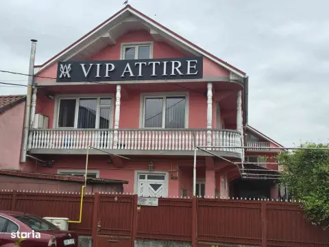 BRASADAS vinde casa pentru locuinta sau activitate comercială.