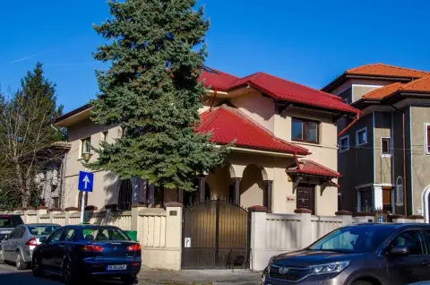 Inchiriere duplex Kiseleff, vila, et 1+mansarda, 160mp, 2800 euro/luna