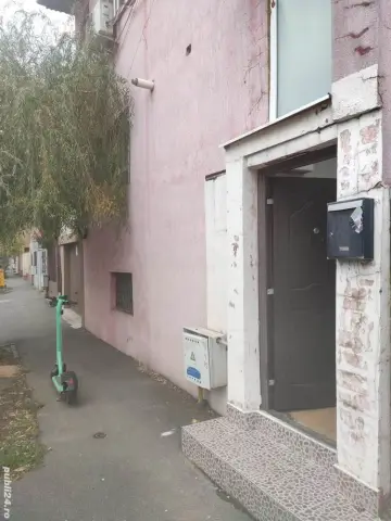 Vând casă vilă renovabilă Băneasa