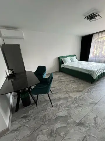 Inchriez apartament 40 mp,Bucuresti utilat ,renovat 15 min Pta Unirii