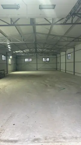 hala de vanzare zona vicovu de jos