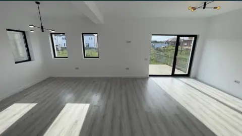 Casa finisata de vanzare-129000-Martinesti-Cartierul Grigorescu