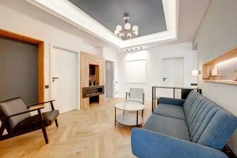 Vand APARTAMENT 3 CAMERE in FLOREASCA (direct proprietar)