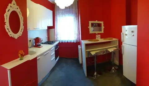 BRASADAS închiriaza ap 2 cam Piata Natiunile Unite etaj 8/17.