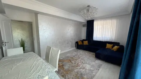 Casă 3 camere 2 băi și curte 75 mp finisată și mobilată lux