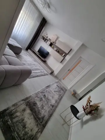 Apartament 4 camere modern