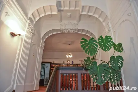 Proprietar vand apartament 6 camere in vila Cotroceni