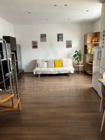 Apartament 4 camere 76 mp utili zona Hipodrom 3 cu loc de parcare