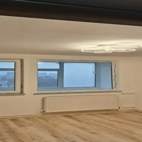 Vand apartament central, 2 camere, renovat complet cu centrala proprie