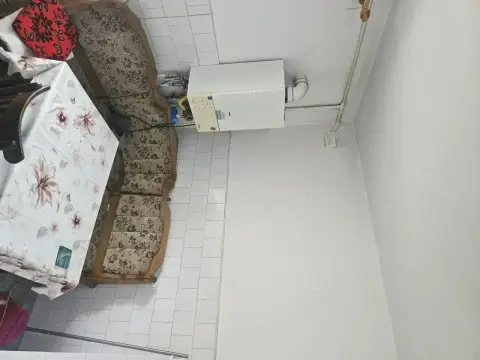 BRASADAS vinde ap 2 cam etaj3/4 decomandat, Carpați 2