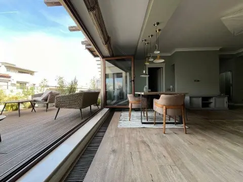 Proprietar vand apartament penthouse 5 camere