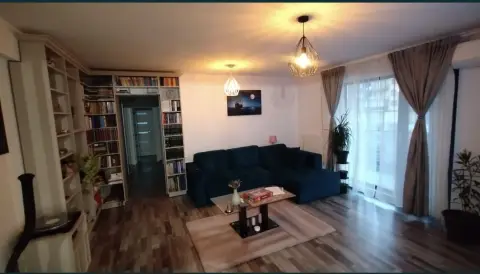Ap cu 3 camere Palazu Mare