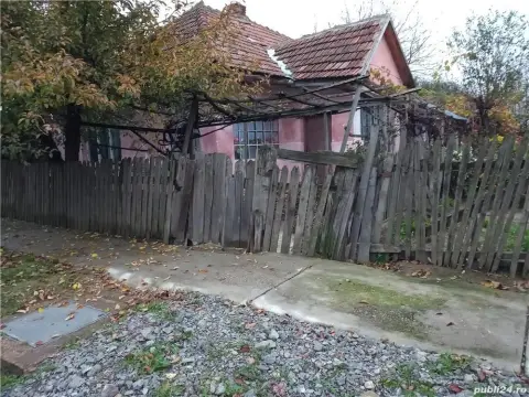 BRASADAS vinde casa in Oar, comuna Vetis.